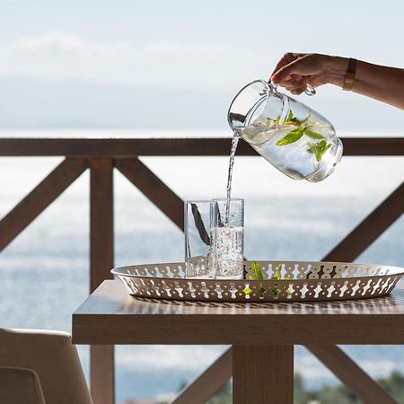 Karavia Lux Inn Afissos Eksteriør billede